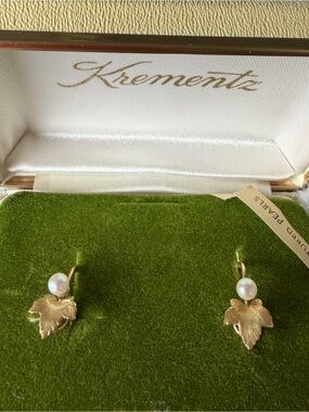 Screw-on Earrings: Gold Leaf Culture Pearl Drop Earrings Never worn. OriginalBox
